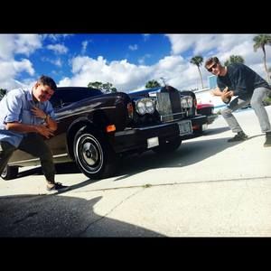 Meet your Posher, Zac